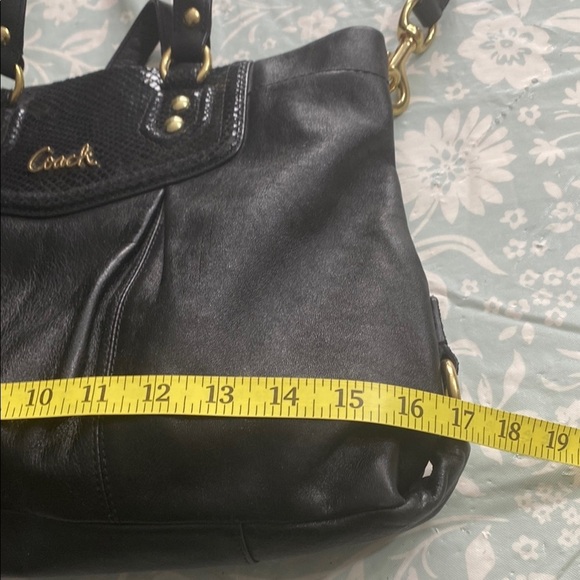 Authentic Coach Ashley Python. Excellent condition - Picture 9 of 13